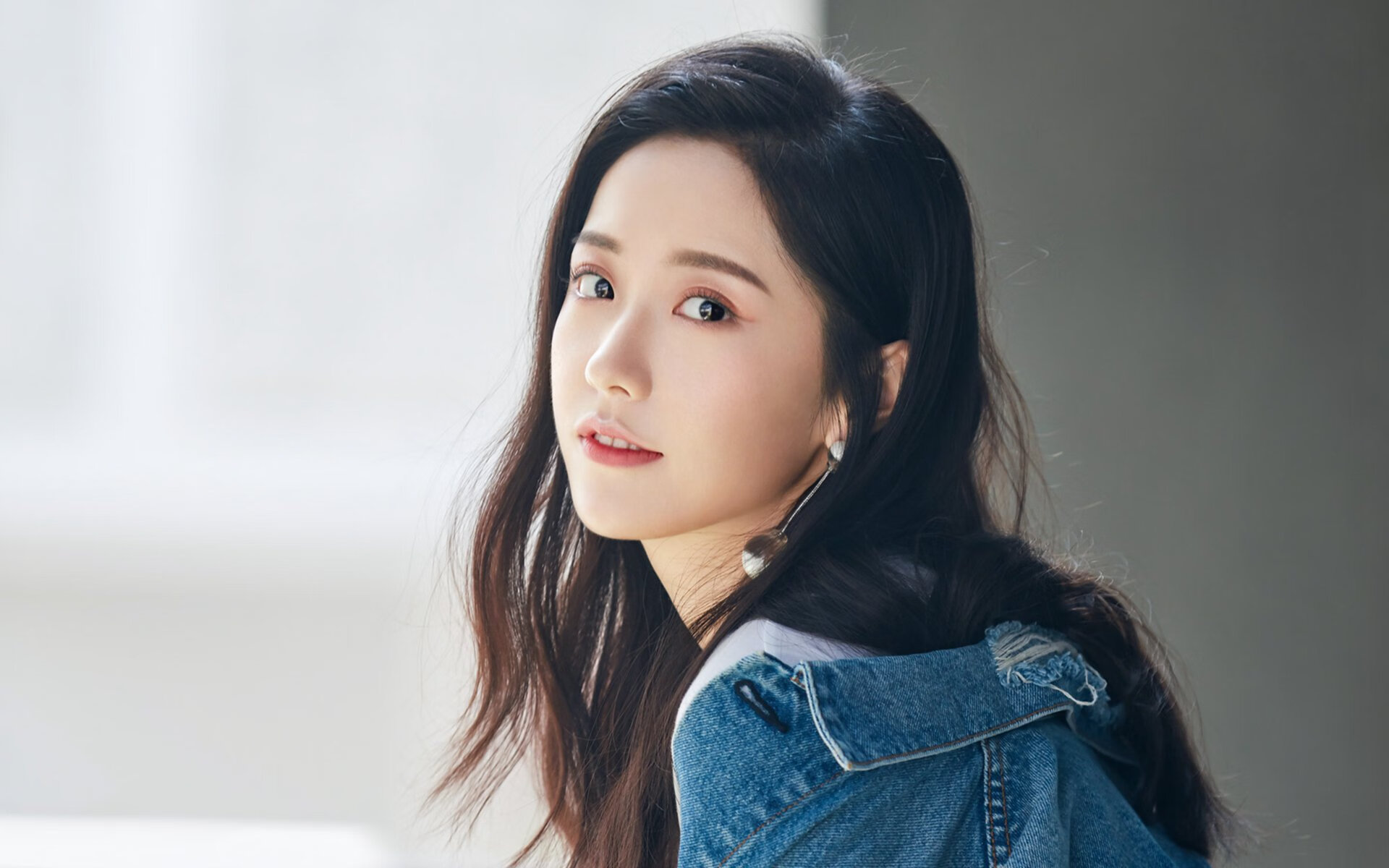 _森林狼展现韧性，激战取得佳绩_，森林狼的比赛
